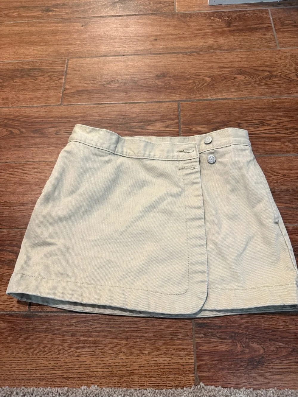 ✨Levi’s Wrap Around Skirt Women’s Cream Casual Safari